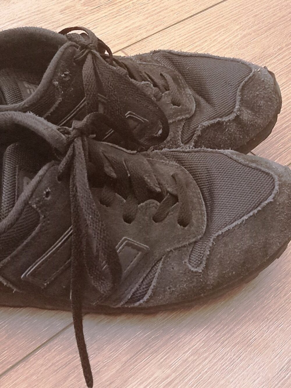 Mens Black New Balance 373 Running Shoes Vintage black distressed look Size 10